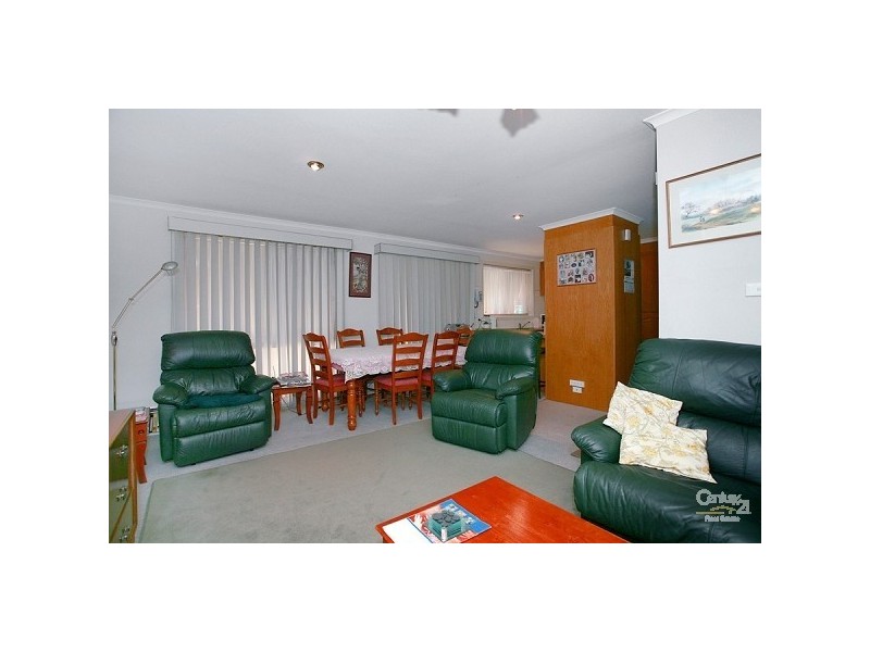 2/1 Sandalwood Drive, Oakleigh South VIC 3167