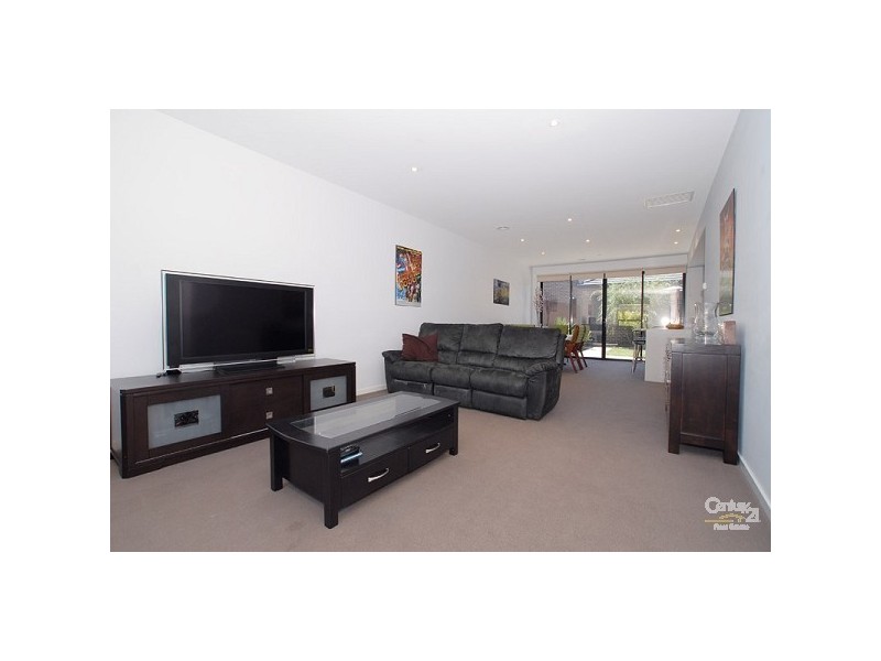 10 Botanic Drive, Clayton South VIC 3169