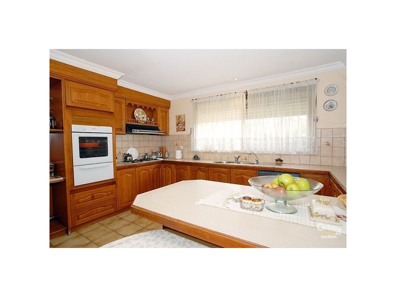 5 Swaran Court, Oakleigh South VIC 3167