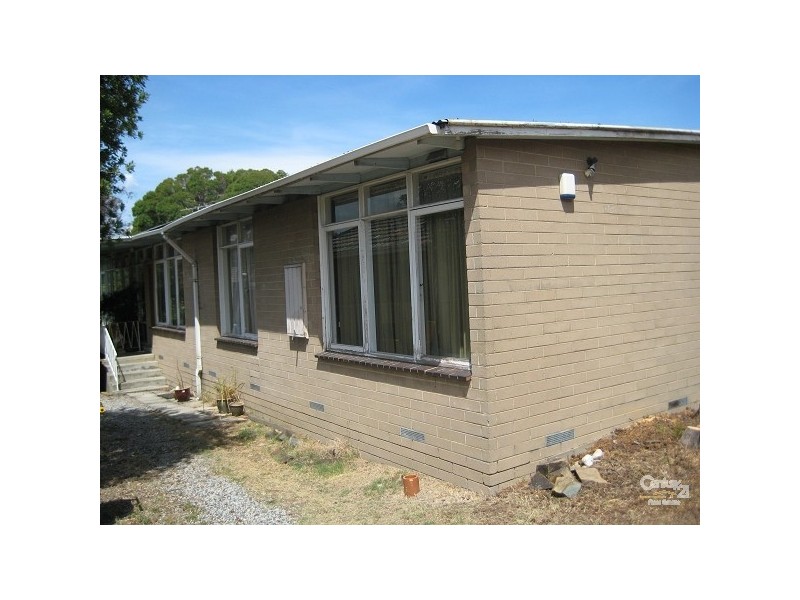 12 Irwin St, Clayton VIC 3168