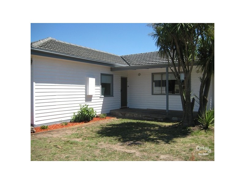 1/11 Flora Road, Clayton VIC 3168