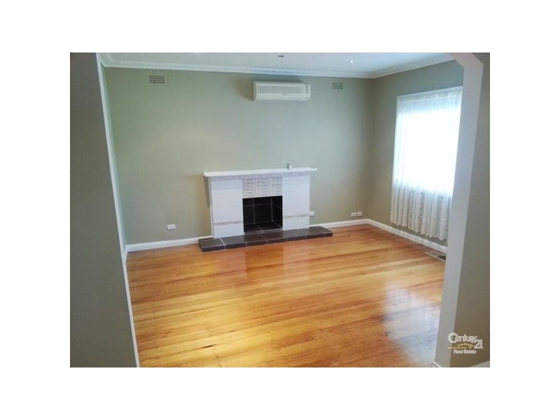 1/11 Flora Road, Clayton VIC 3168