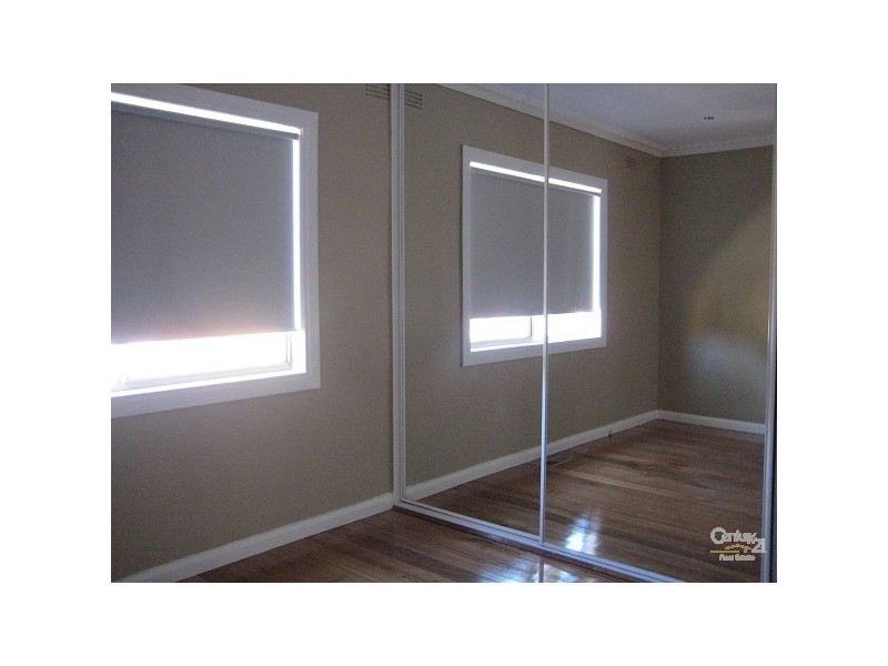 1/11 Flora Road, Clayton VIC 3168