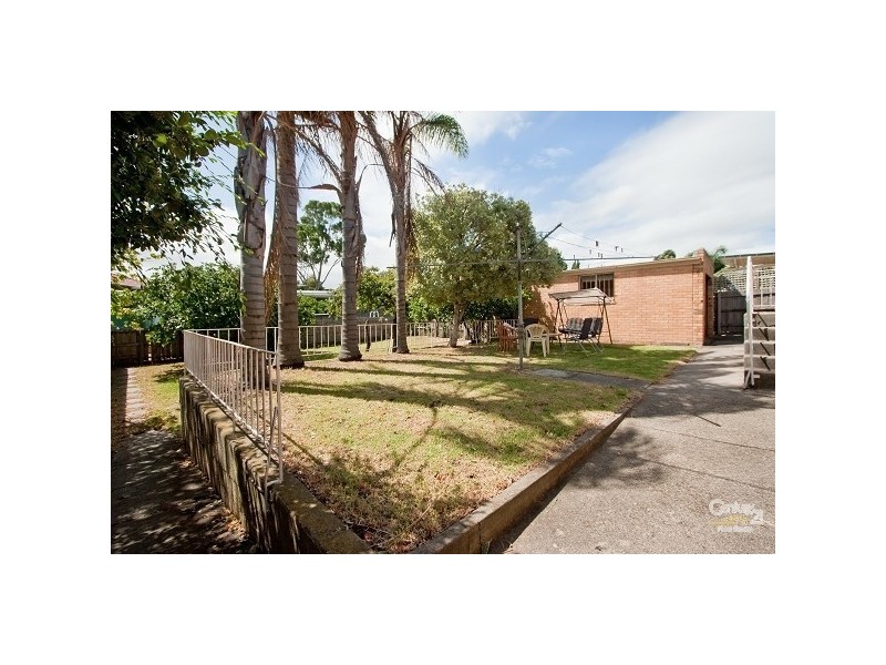 35 Fairland Avenue, Oakleigh East VIC 3166
