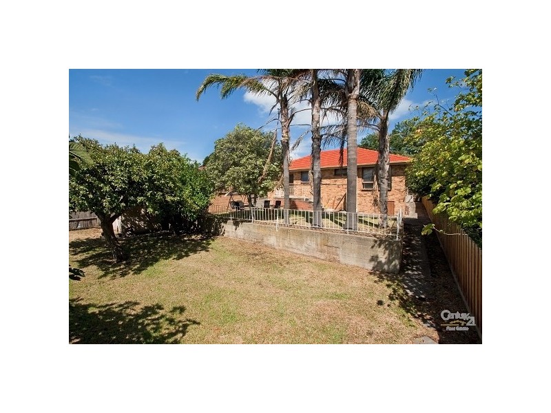 35 Fairland Avenue, Oakleigh East VIC 3166