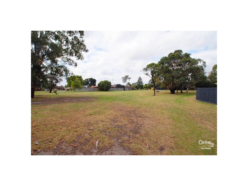 11 Hendon Court, Clarinda VIC 3169