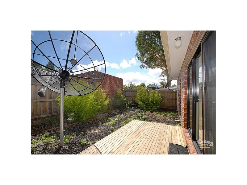2/10 Second Street, Clayton South VIC 3169