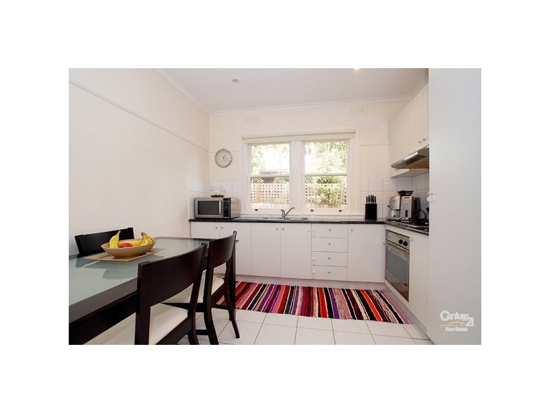 1/82 Kionga Street, Clayton VIC 3168