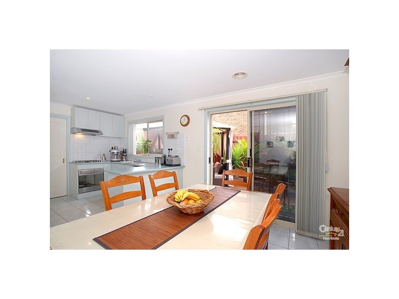 1/27 Robinson Street, Clayton VIC 3168