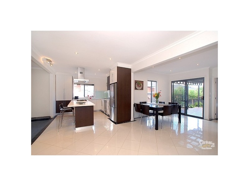 1/18 Knight Street, Clayton VIC 3168