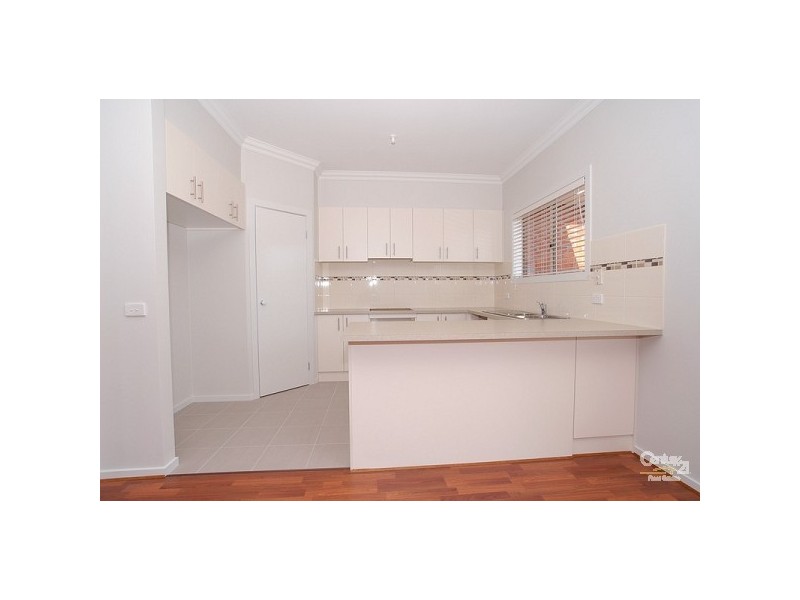 2/21 Calista Avenue, Oakleigh East VIC 3166