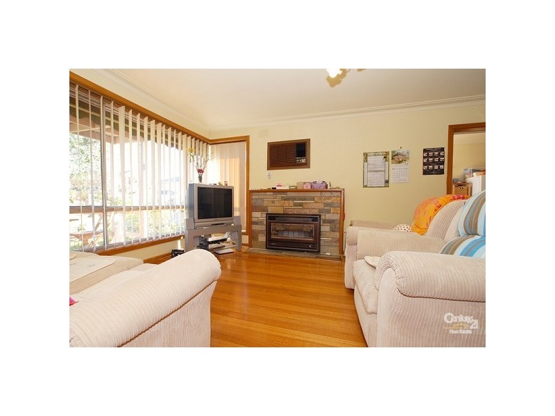 16 Columbia Street, Oakleigh South VIC 3167