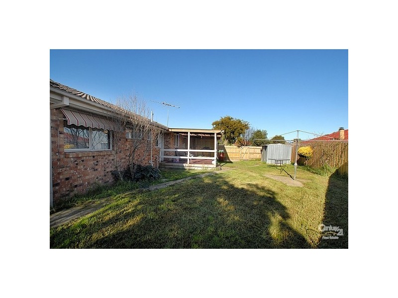 15 Garryowen Cresent, Narre Warren VIC 3805