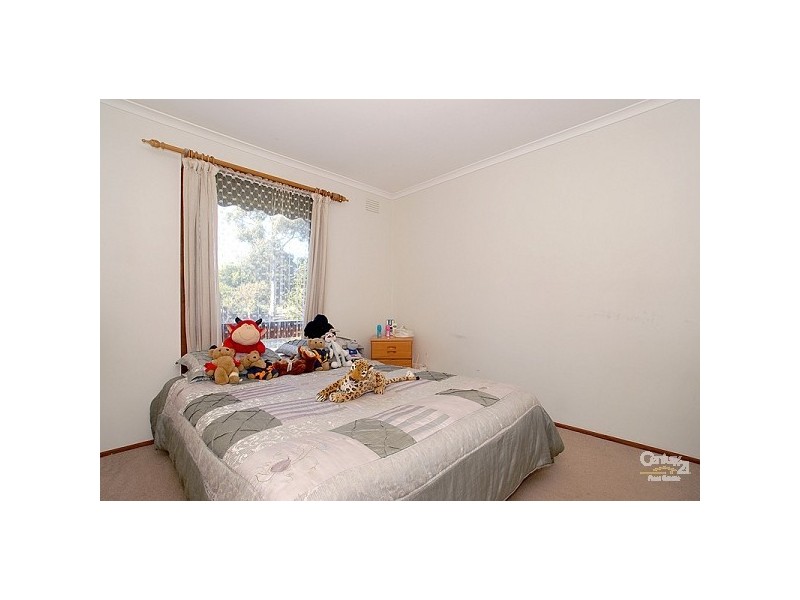 15 Garryowen Cresent, Narre Warren VIC 3805