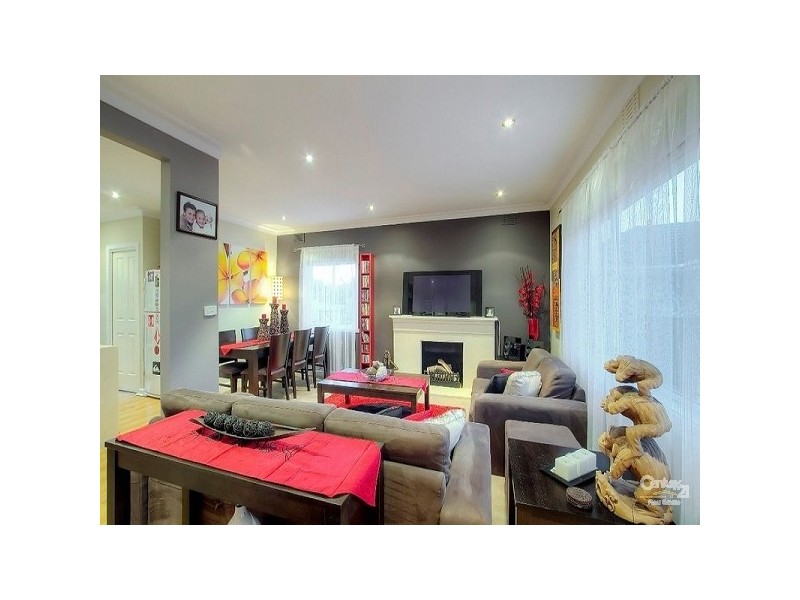 6 Clay Crt, Noble Park North VIC 3174