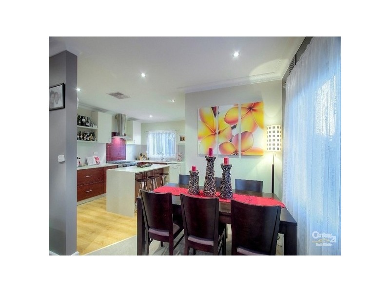 6 Clay Crt, Noble Park North VIC 3174