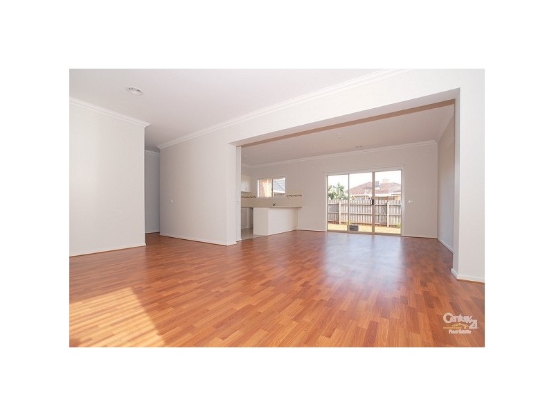 2/21 Calista Avenue, Oakleigh East VIC 3166