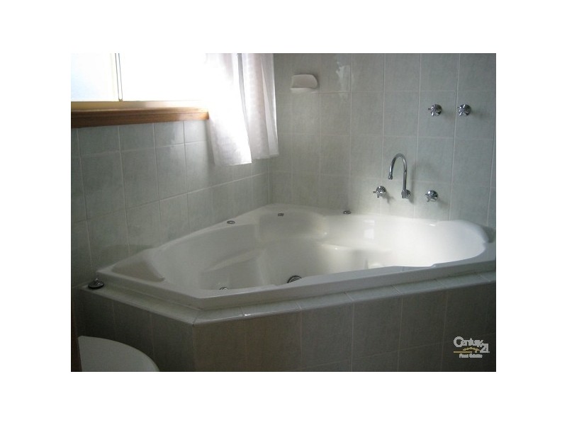 1/58 Eva Street, Clayton VIC 3168