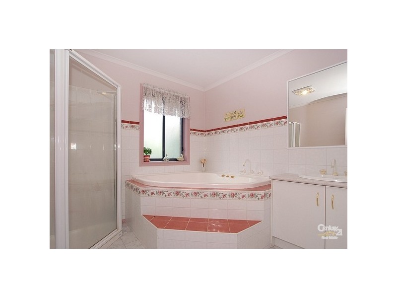 15 McCormick Court, Oakleigh South VIC 3167