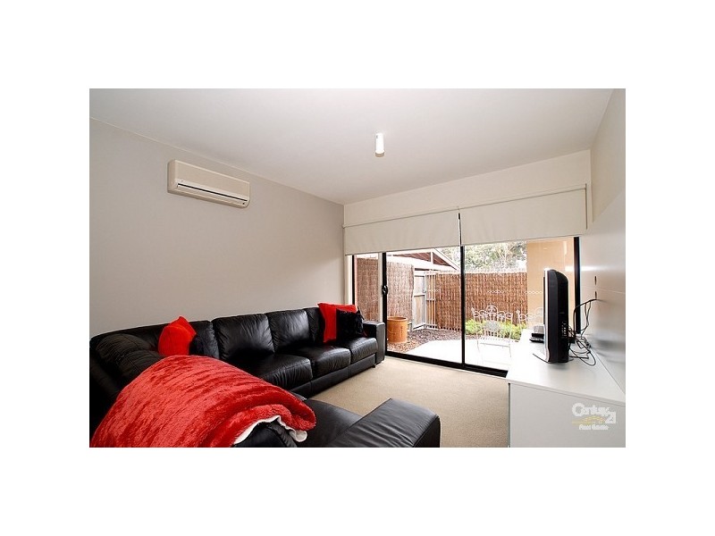 3/2 Greenfeild Drive, Clayton VIC 3168