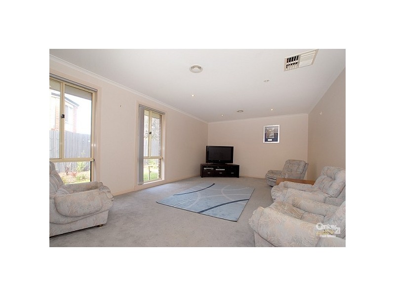 4 Redpath Close, Oakleigh South VIC 3167