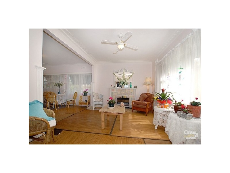 28 Strelden Avenue, Oakleigh East VIC 3166