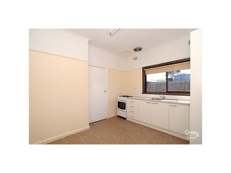 7 Bond Street, Clayton South VIC 3169