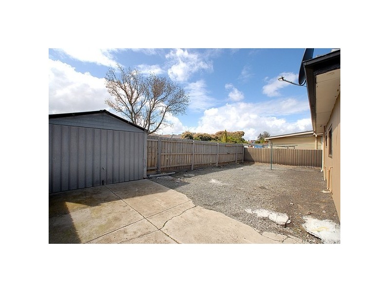 7 Bond Street, Clayton South VIC 3169