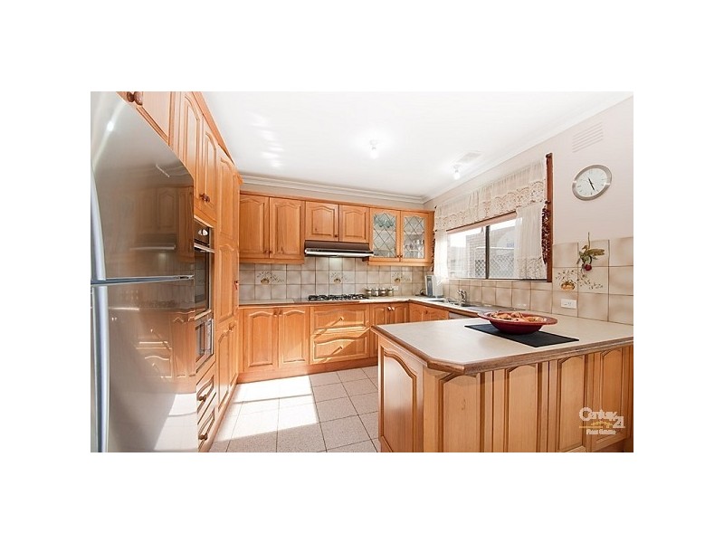 16 Meppel Drive, Clayton South VIC 3169