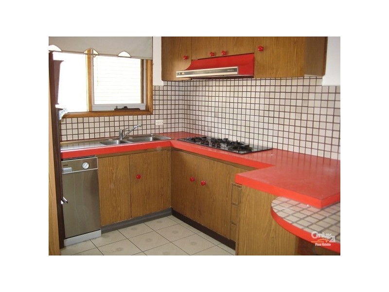 13 Springvalley Drive, Clayton South VIC 3169