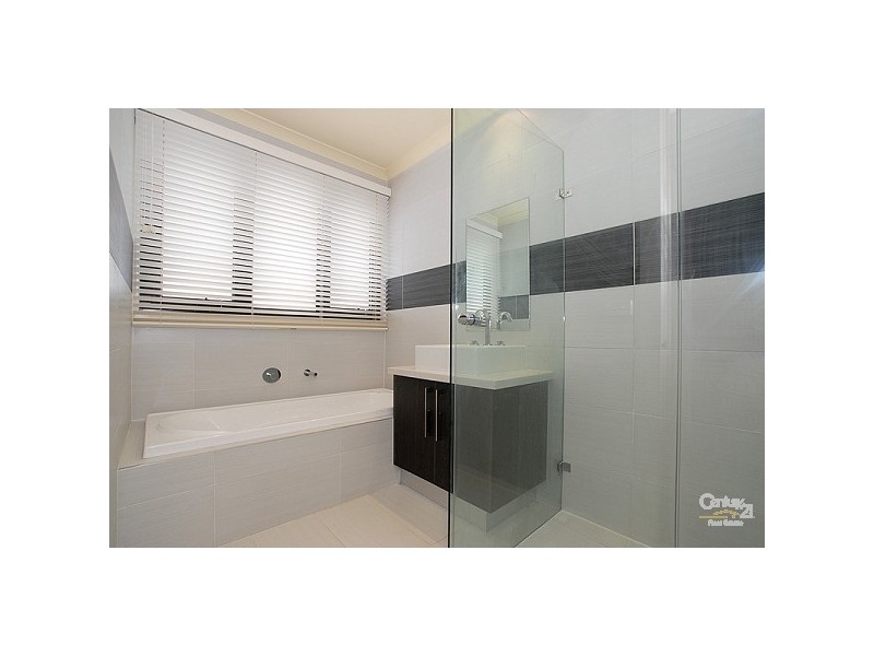 1/14 Prince Charles Street, Clayton VIC 3168