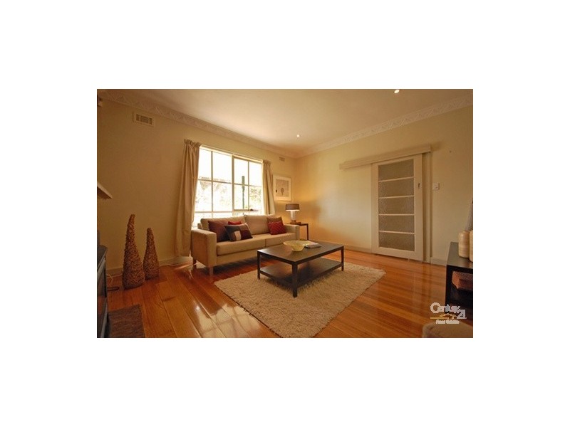 1/82 Scotsburn Avenue, Oakleigh South VIC 3167