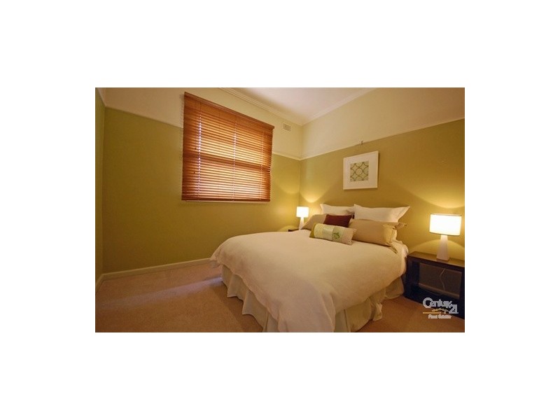 1/82 Scotsburn Avenue, Oakleigh South VIC 3167