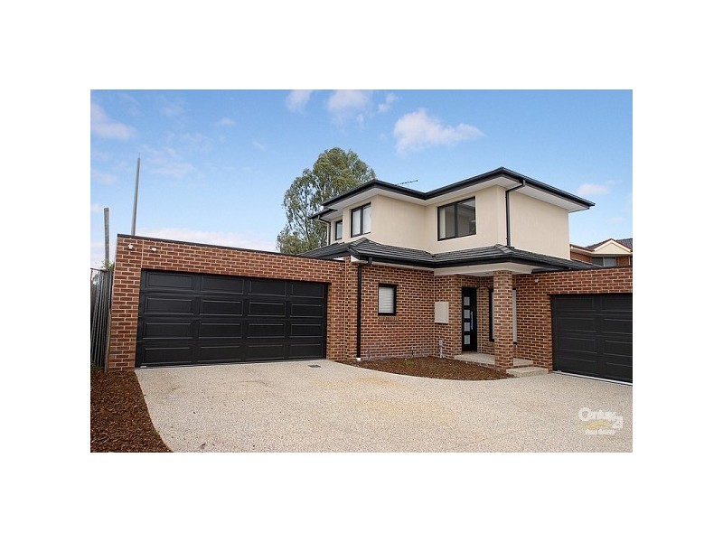 2/14 Prince Charles Street, Clayton VIC 3168