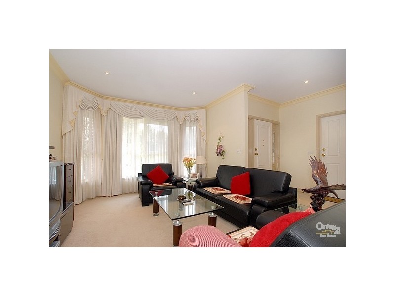 4 Baynton Street, Oakleigh East VIC 3166