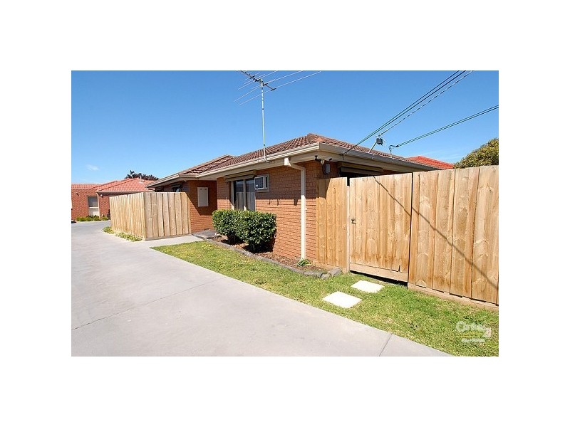 1/51 Leonard Close, Clarinda VIC 3169
