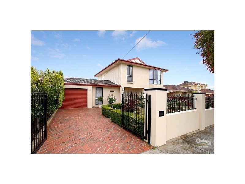 21 Sandalwood Drive, Oakleigh South VIC 3167