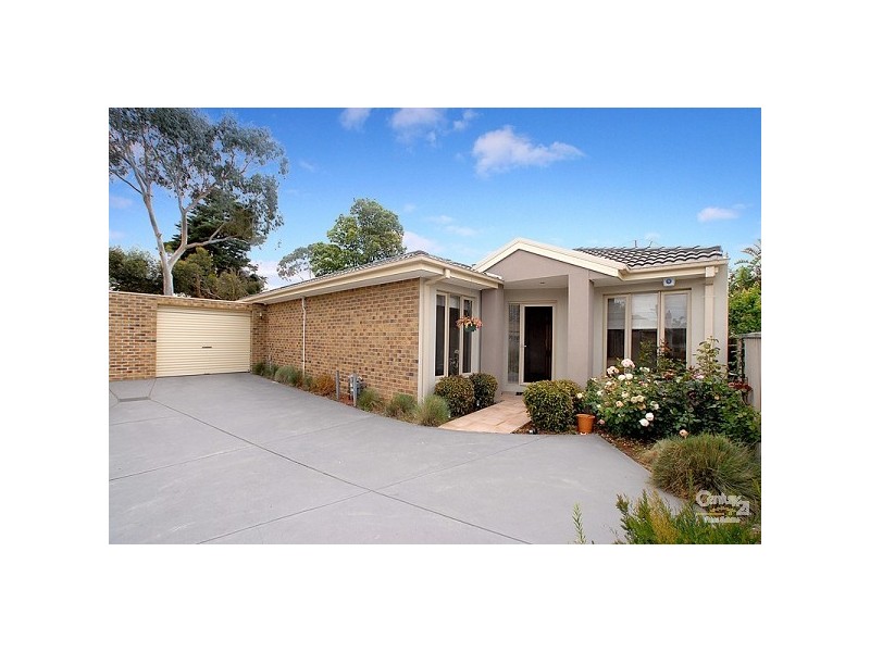3/4 Barton Road, Clayton South VIC 3169