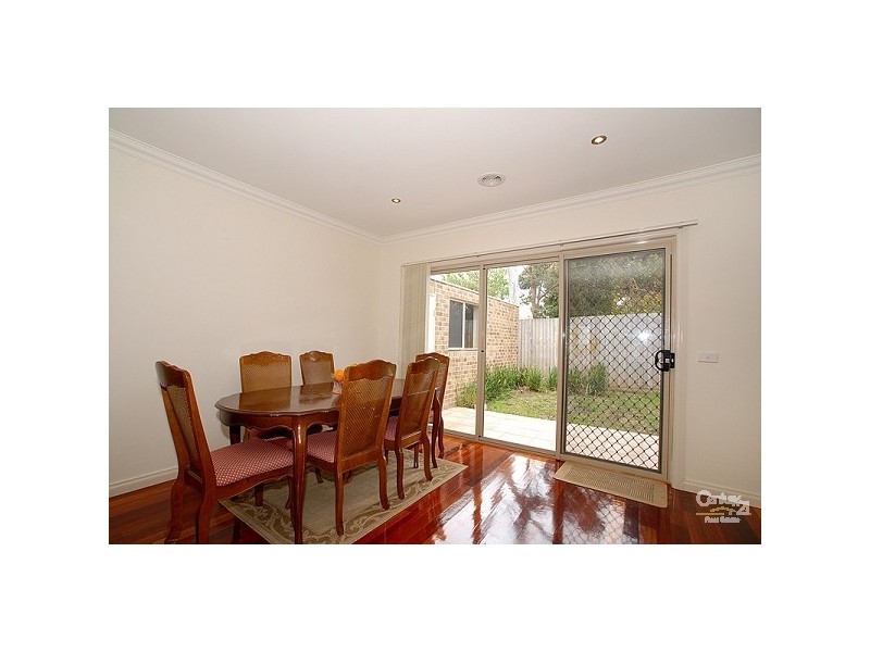 3/4 Barton Road, Clayton South VIC 3169