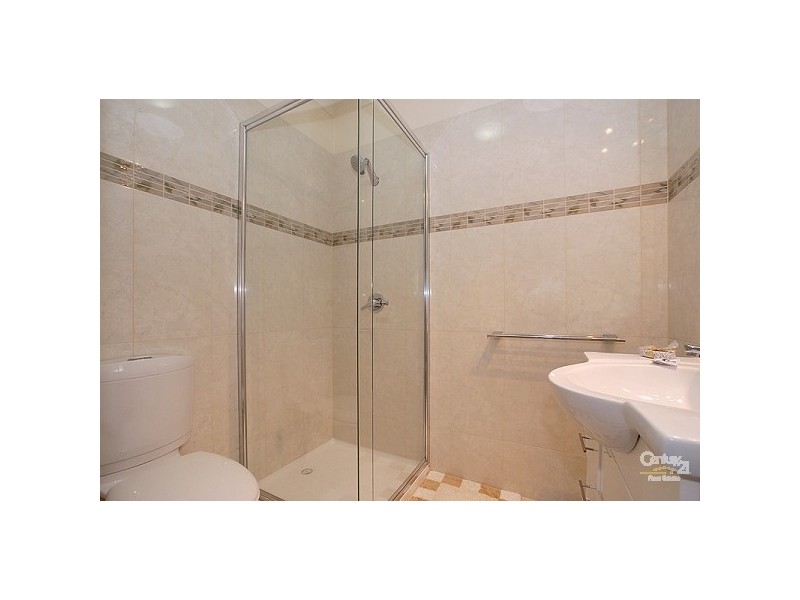 3/4 Barton Road, Clayton South VIC 3169