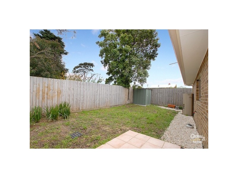 3/4 Barton Road, Clayton South VIC 3169