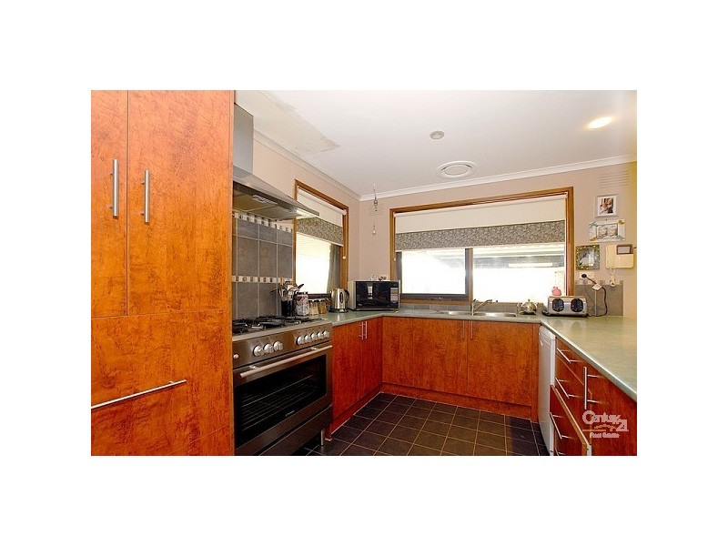 3 Shannon Court, Clarinda VIC 3169