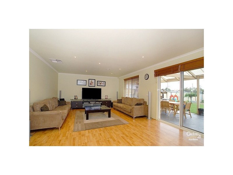 4 Angus Court, Oakleigh South VIC 3167