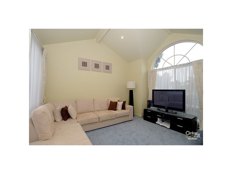 4 Angus Court, Oakleigh South VIC 3167