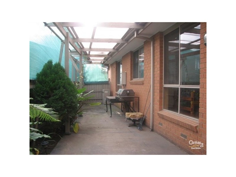 73 Hunt Crescent, Clarinda VIC 3169