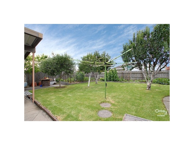 9 Carbine Avenue, Clarinda VIC 3169