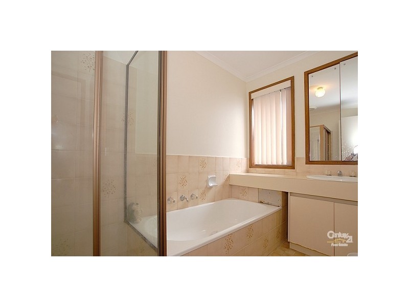 31 Hunt Crescent, Clarinda VIC 3169