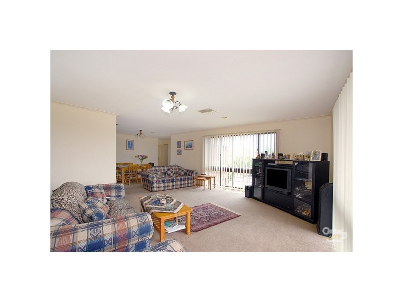 9 Dyer Court, Clarinda VIC 3169