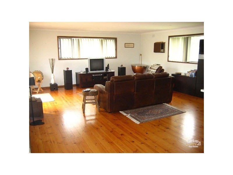 5 Kirstin Close, Oakleigh South VIC 3167