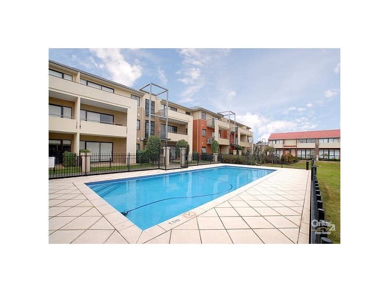 16/2 Monash Green Drive, Clayton VIC 3168